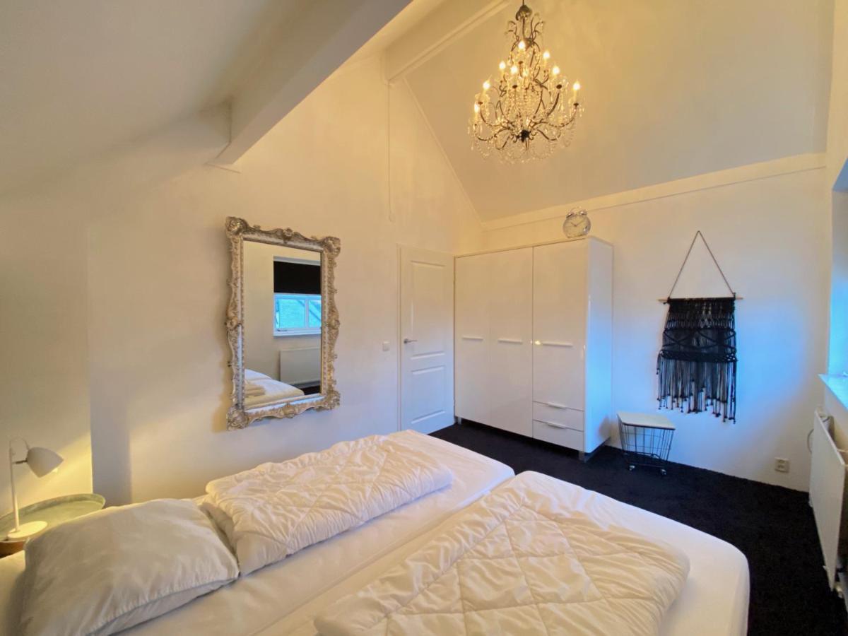 Ooghduyne 246 Villa ยูเลียนาดอร์ป ภายนอก รูปภาพ